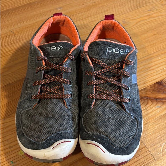 Plae Children’s Gray & Orange Tennis Shoes - Picture 2 of 8